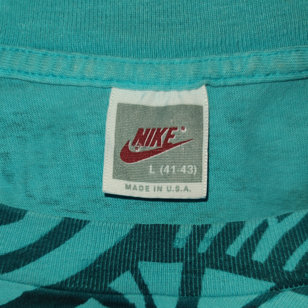 AOP 90’s Nike Shirt - L